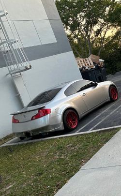 G35 coupe Infiniti 04’
