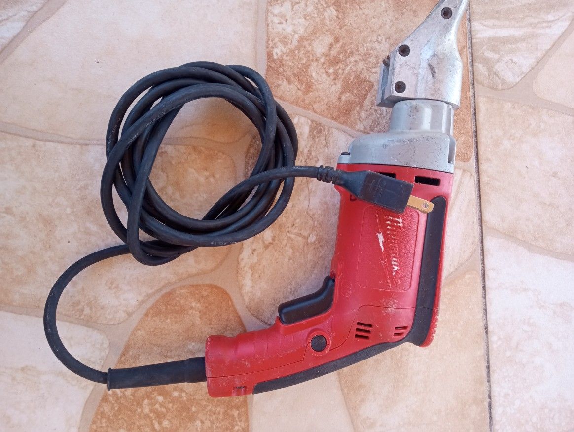 Milwaukee Metal Shear In Excellent Condition