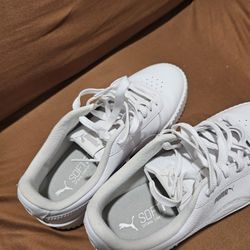 Puma Sneakers size 8