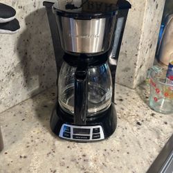 Hamilton -Beach 12 cup coffee maker in excellent condition