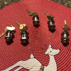 (4) Vending Machine Locks wKeys