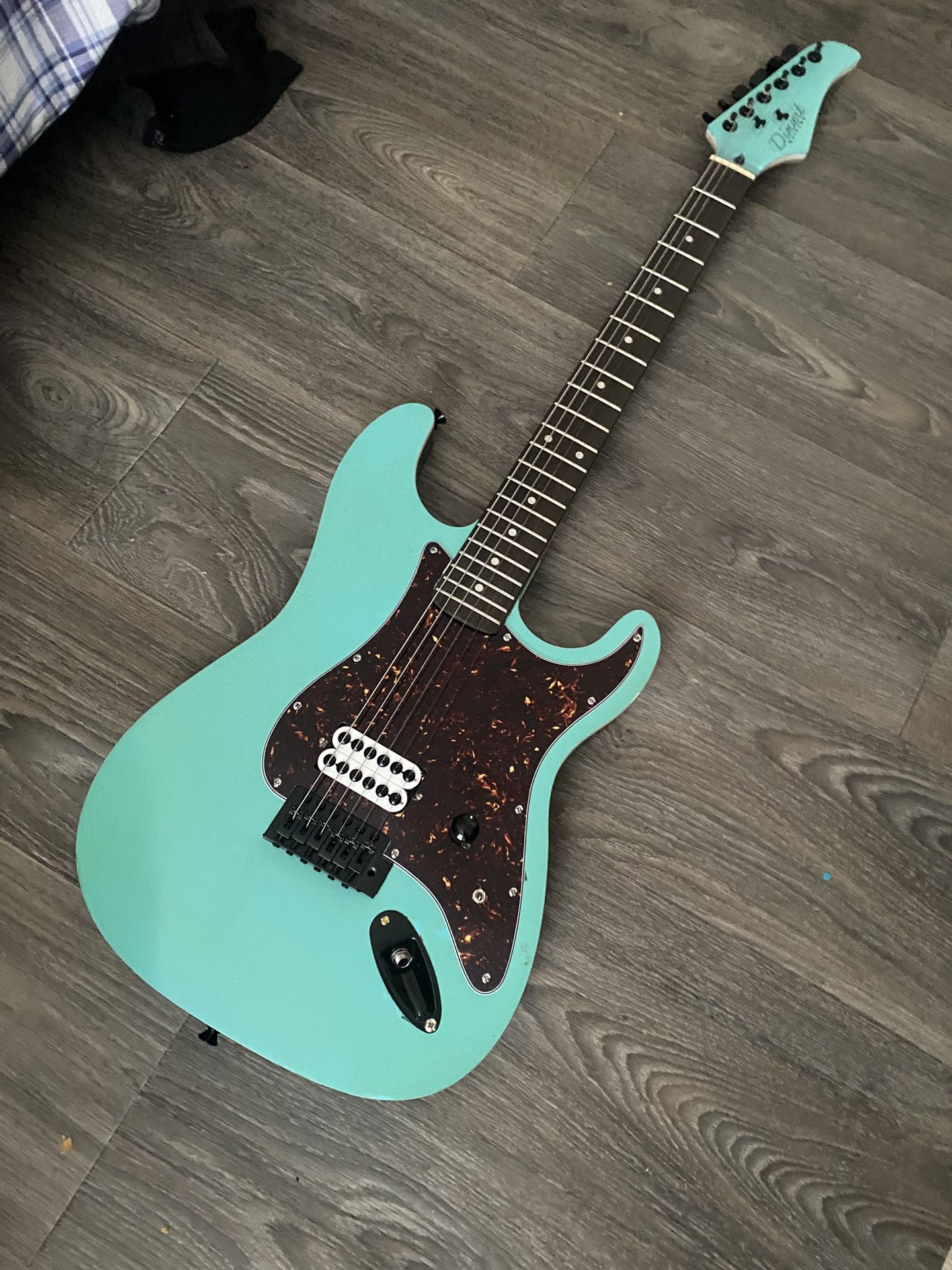 Stratocaster Electric Guitar $150