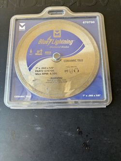 Concrete diamond saw blades