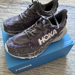 HOKA Speedgoat 6 Size 8W