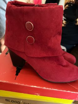 Boots size 91/2 women