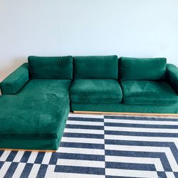 Rove Concepts Noah Sectional – Green Velvet Chaise Sofa