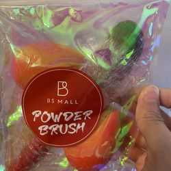 4 Bags For $3 Brand New Makeup Sponges And Powder Brush