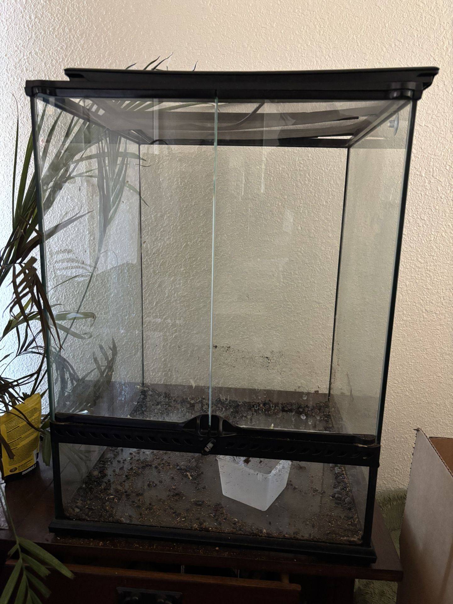 Exoterra 30g Tank 18x18inches 