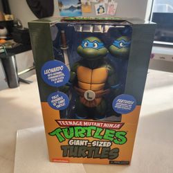 NECA TMNT  Cartoon Giant Size Leonardo 1/4 Scale 