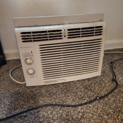 Fridgiware Air Conditioner 