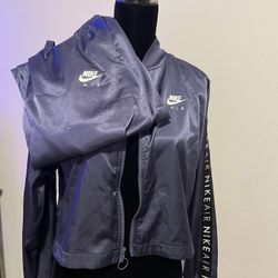 Nike Track Suit