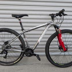 Medium Novara Matador 29 With  Hydraulic Disc Brakes 