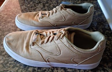 Men's DC Kalis Vulc Skate Shoes MEN'S SIZE 9.5 EURO 42.5
