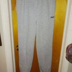 Very Nice Ladies Size Medium Fila Sweatpants 