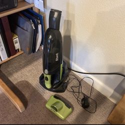 Shark Cordless Vacuum Cleaner 