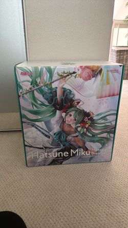 Hatsune Miku memorial dress ver