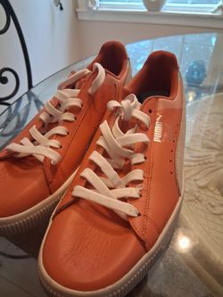 PUMA CLYDE X PINK DOLPHIN PORCELAIN ROSE SIZE 12 MEN