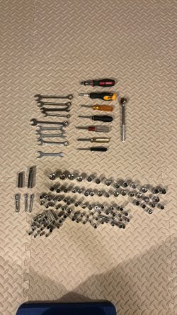 Misc Tool Lot Bundle - 128pc - Wrenches, Sockets, Spline Lug Nut, Screwdrivers, Ratchet