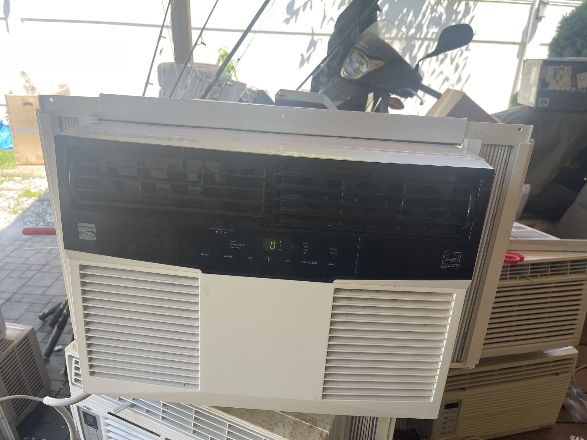 12.000 BTU Kenmore air conditioner