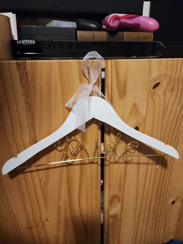 Bride Hanger