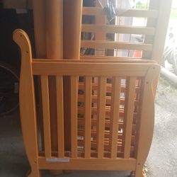 Delta 4-1 Baby Crib "PLEASE READ"