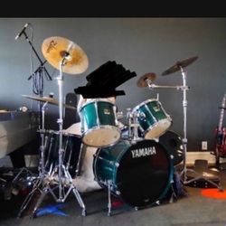 Drum percussion Set Zildjian Yamaha