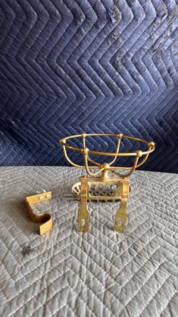 Vintage soap dish