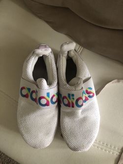 Kids adidas tennis shoes