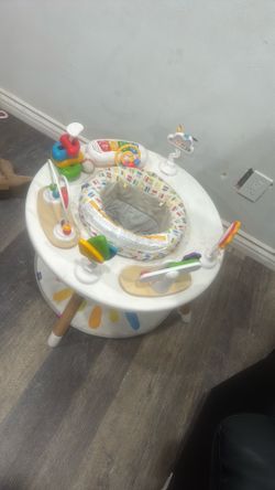 Baby play