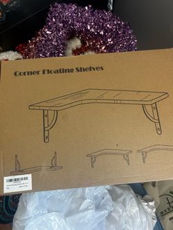 Corner shelf