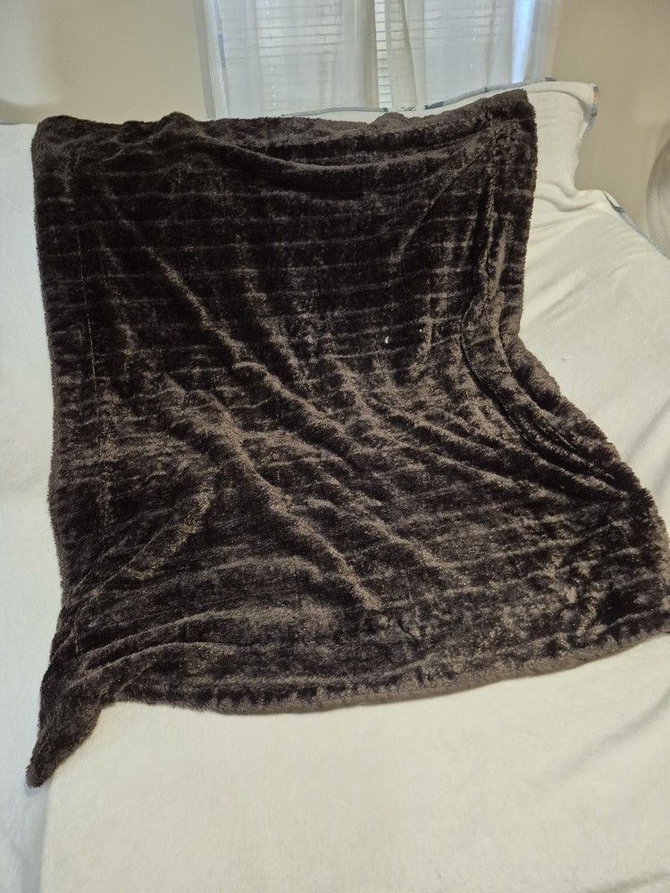 Dark Brown Faux Fur Throw Blanket