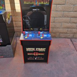 Mortal Kombat II - ARCADE1UP 
