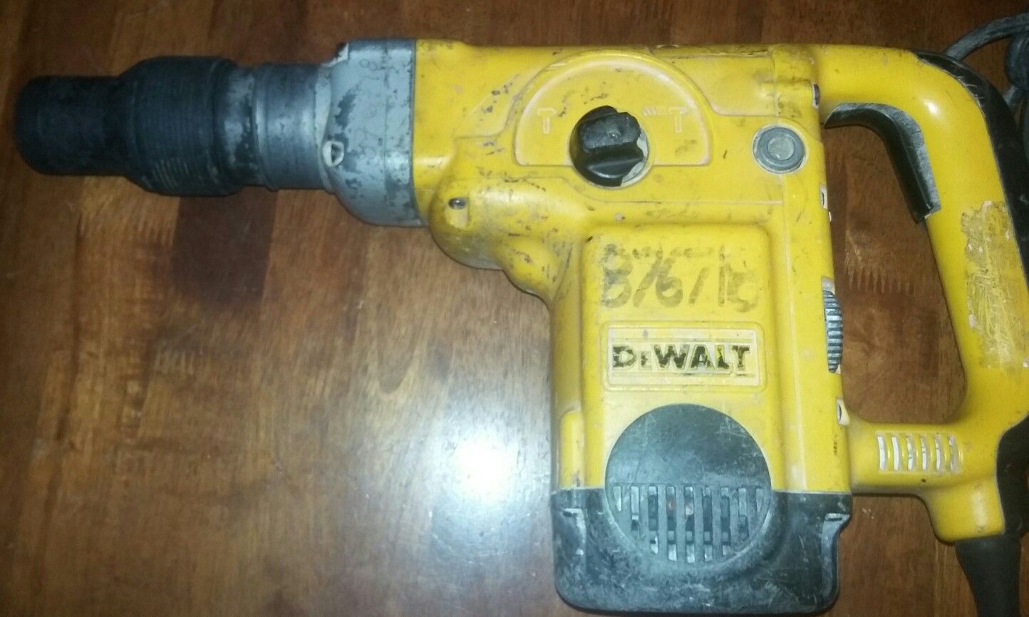 DeWalt Rotary Hammer D25500 for Sale in Houston, TX OfferUp