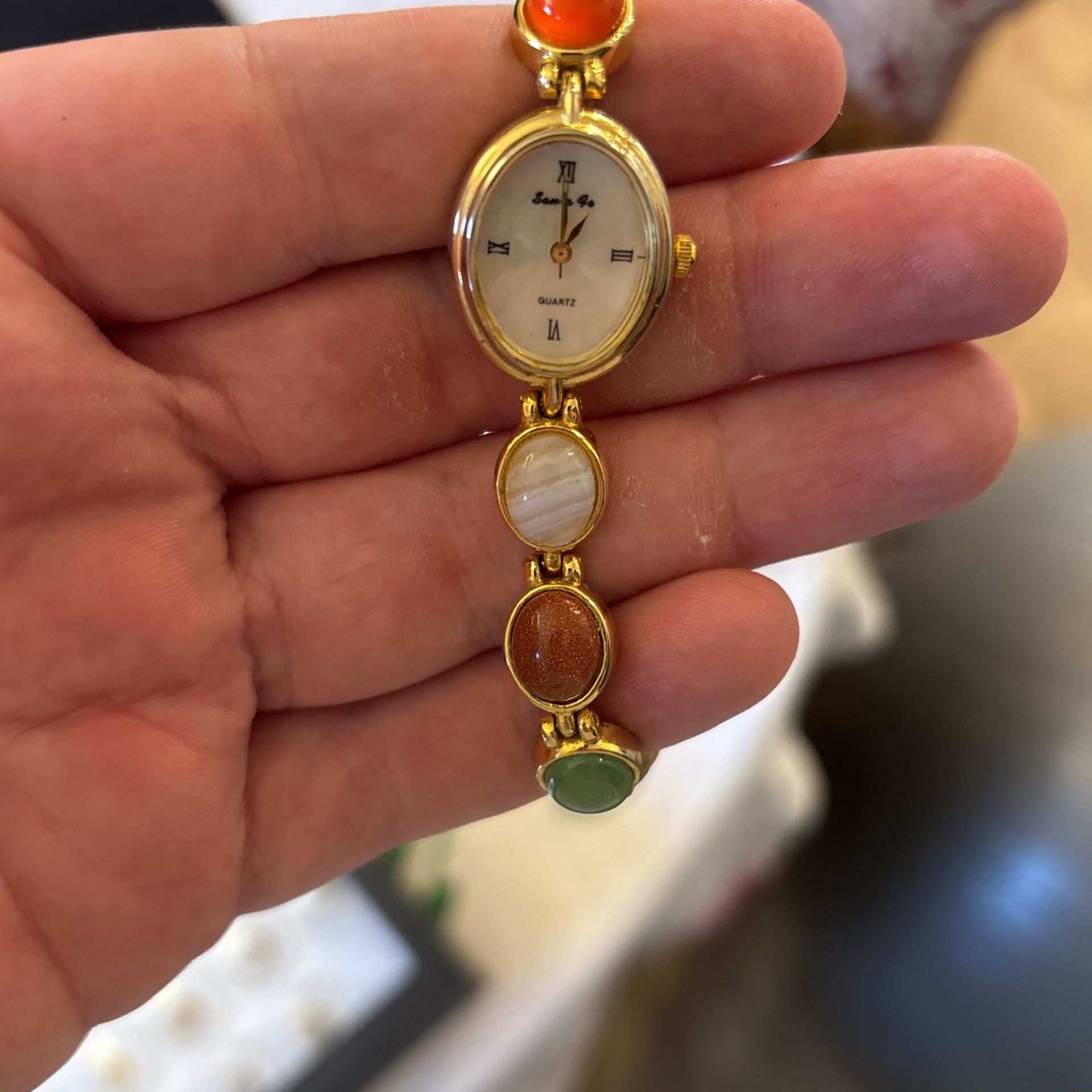 Women’s Watch(no Battery).