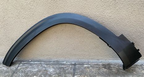 21-25 Kia Seltos Front Left Wheel Arch Molding (OEM) 87713-Q5000