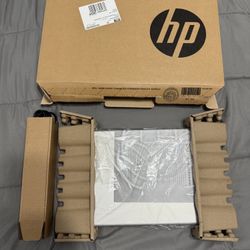 HP - 15.6" Touch-Screen Laptop - Intel Core i3 - 8GB Memory - 256GB SSD - Natural Silver