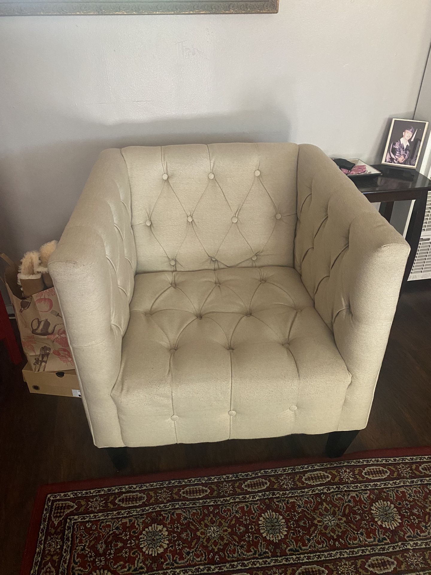 Tufted Arm Chair