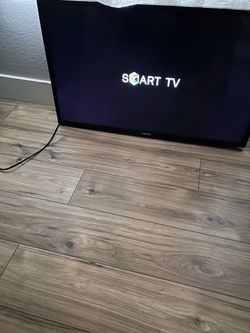 Samsung 40” smart tv