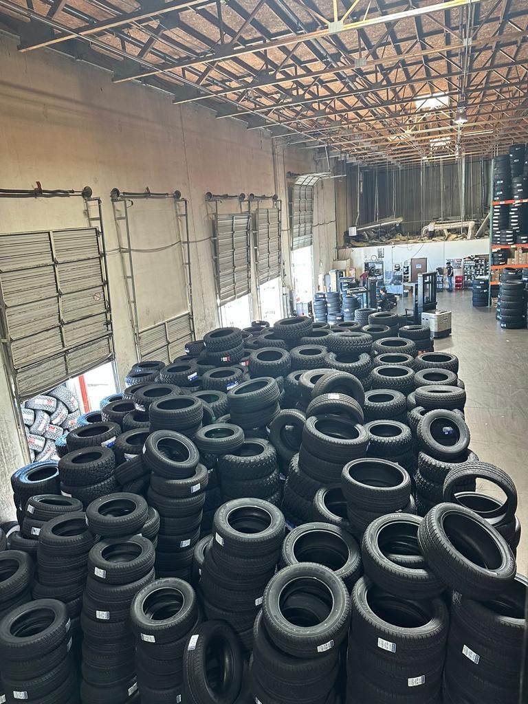 225 50 18 New Tires 