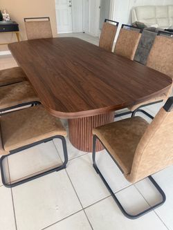 LARGE DINING TABLE SET FOR 8 – WOOD TABLE & CHAIRS