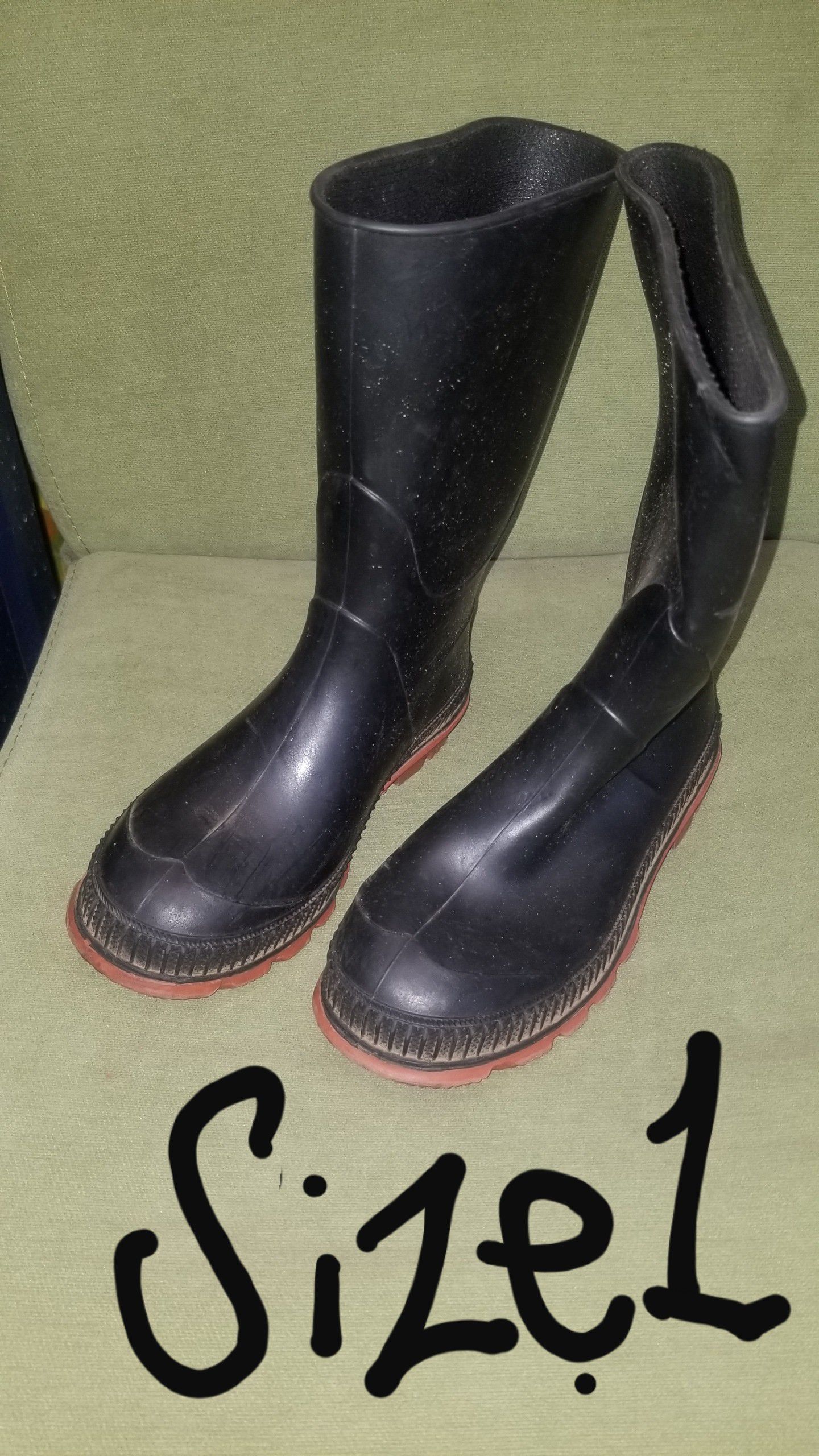 Kids Rain boots size 1