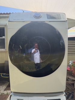 Samsung Drier (fine) - $150