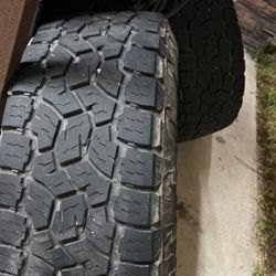285/70R17” Toyo Open Country A/T