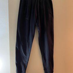 Under Armour joggers Size Small 