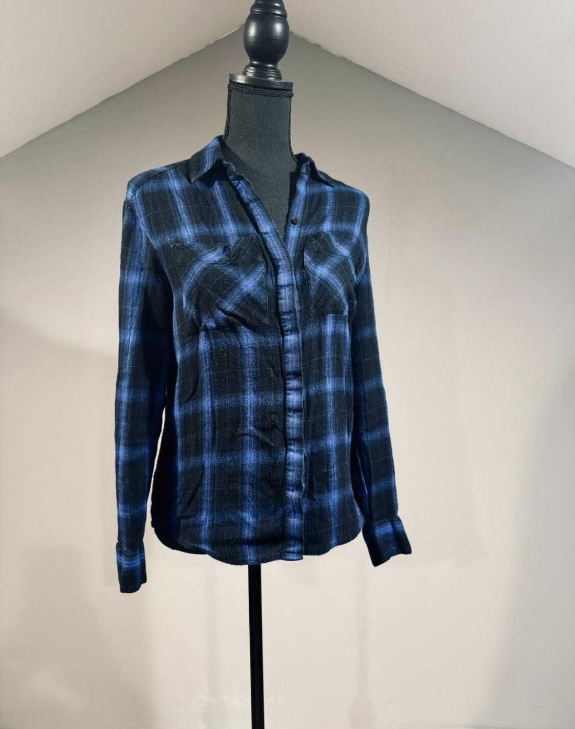 XS Express Blue Black Plaid Long Sleeve