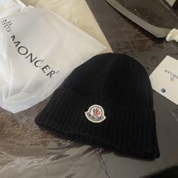 Monclee Beanie