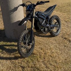 2025 surron ultra bee