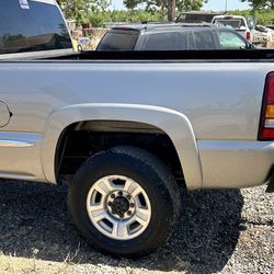 99-06 Chevy / GMC Short bed 