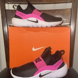 NEW NIKE FLEX RUNNER 4 (GS) Sz 6.5Y / WMNS Sz 8 Sneakers Shoes