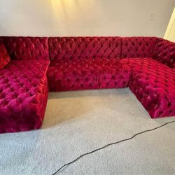 Tufted Loving Room Set Custom Same Day Delivery